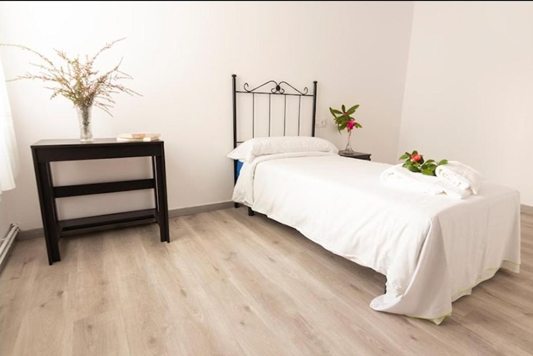 Hostal San Cristobal - Pontedeume Ngoại thất bức ảnh