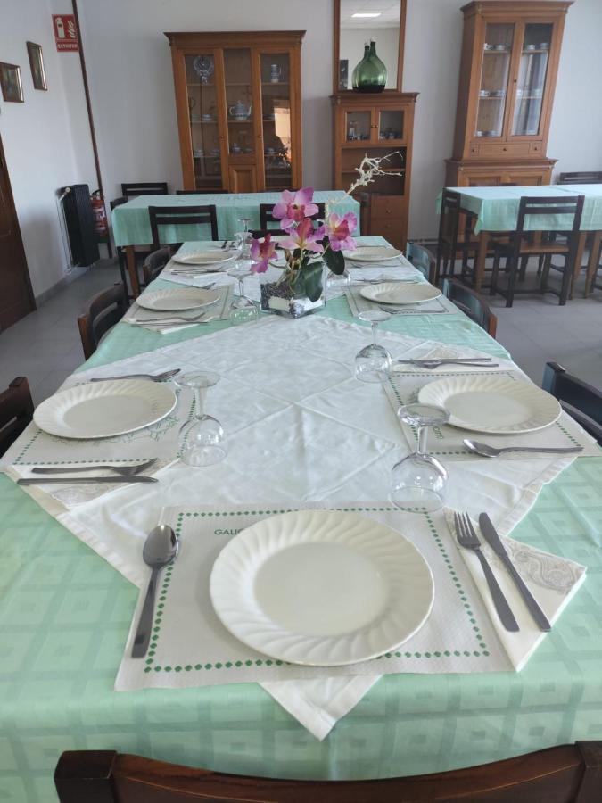 Hostal San Cristobal - Pontedeume Ngoại thất bức ảnh