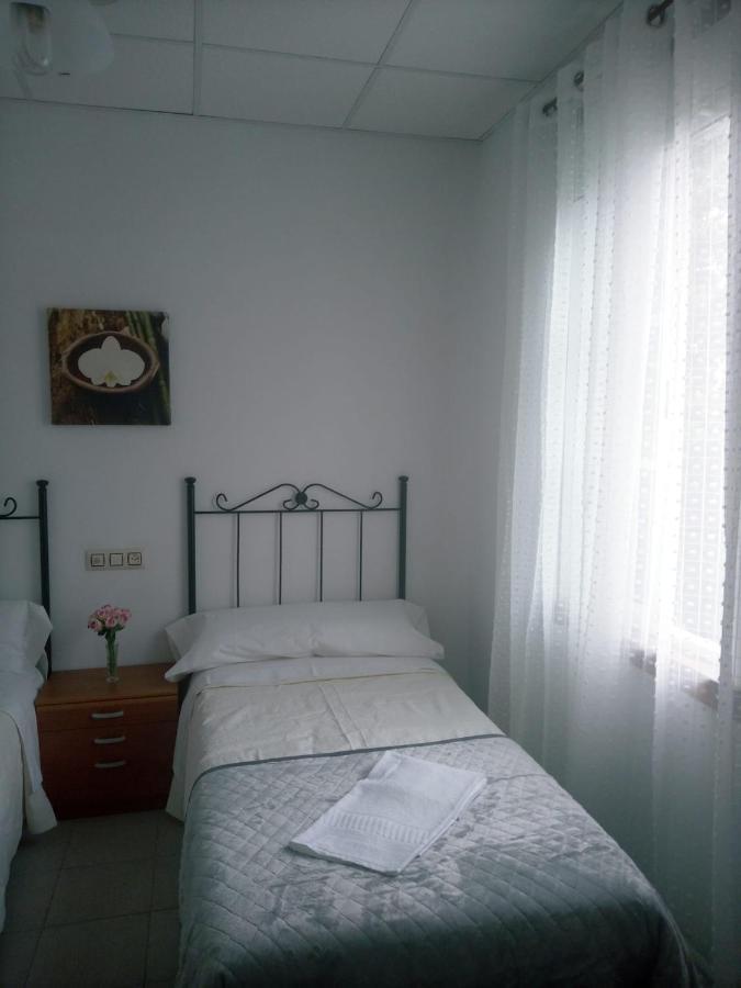 Hostal San Cristobal - Pontedeume Ngoại thất bức ảnh