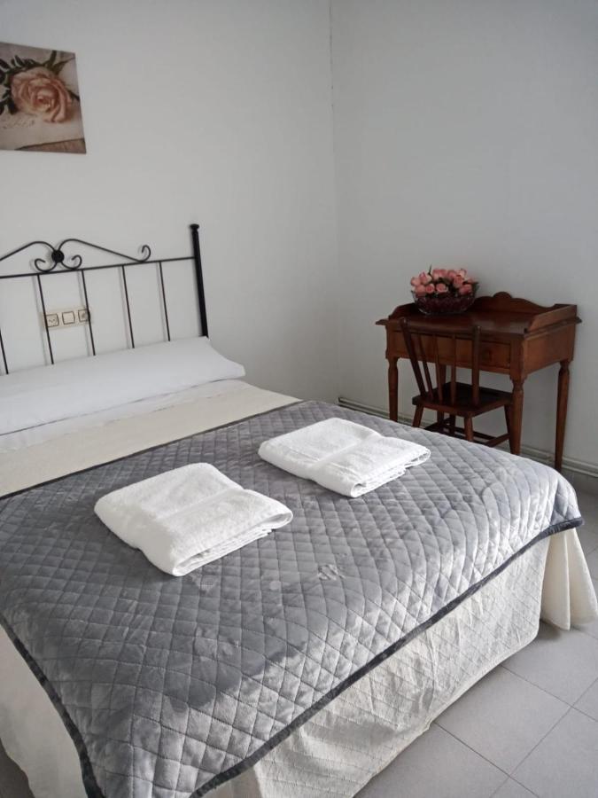 Hostal San Cristobal - Pontedeume Ngoại thất bức ảnh