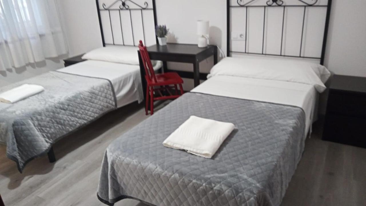 Hostal San Cristobal - Pontedeume Ngoại thất bức ảnh