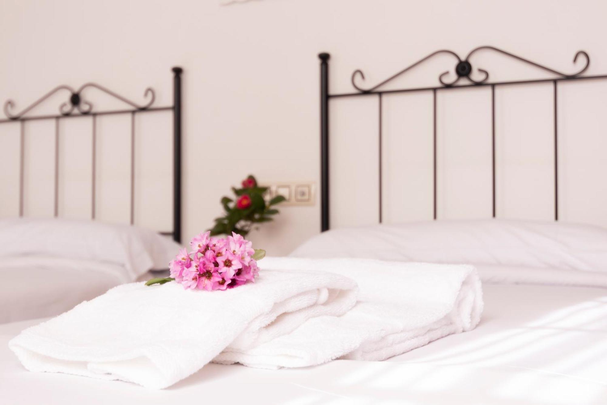 Hostal San Cristobal - Pontedeume Ngoại thất bức ảnh